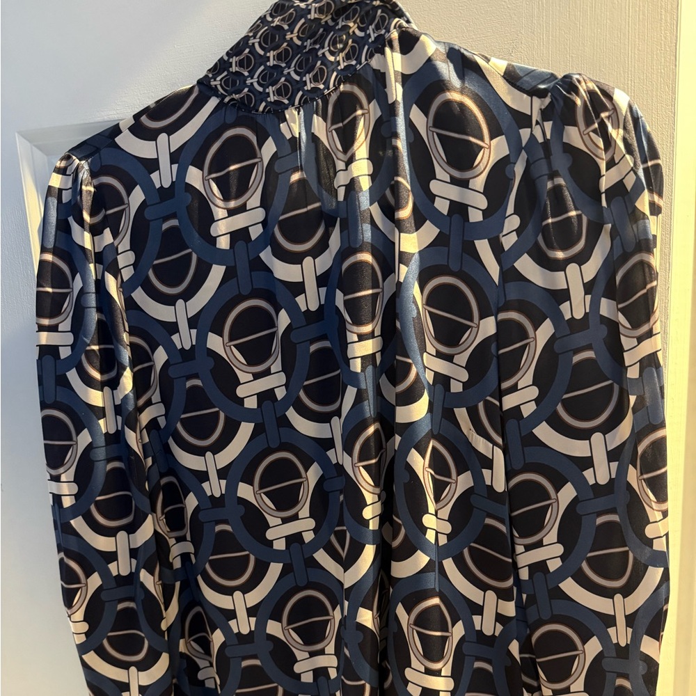 Stylish Geometric Print Blouse - Blue and Black - Picture 2 of 6